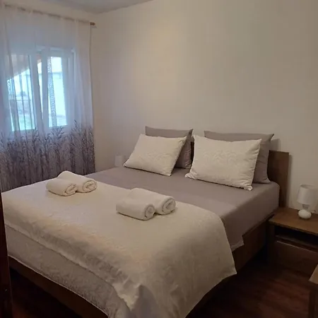 Apartments Grdelin Trogir Exterior photo